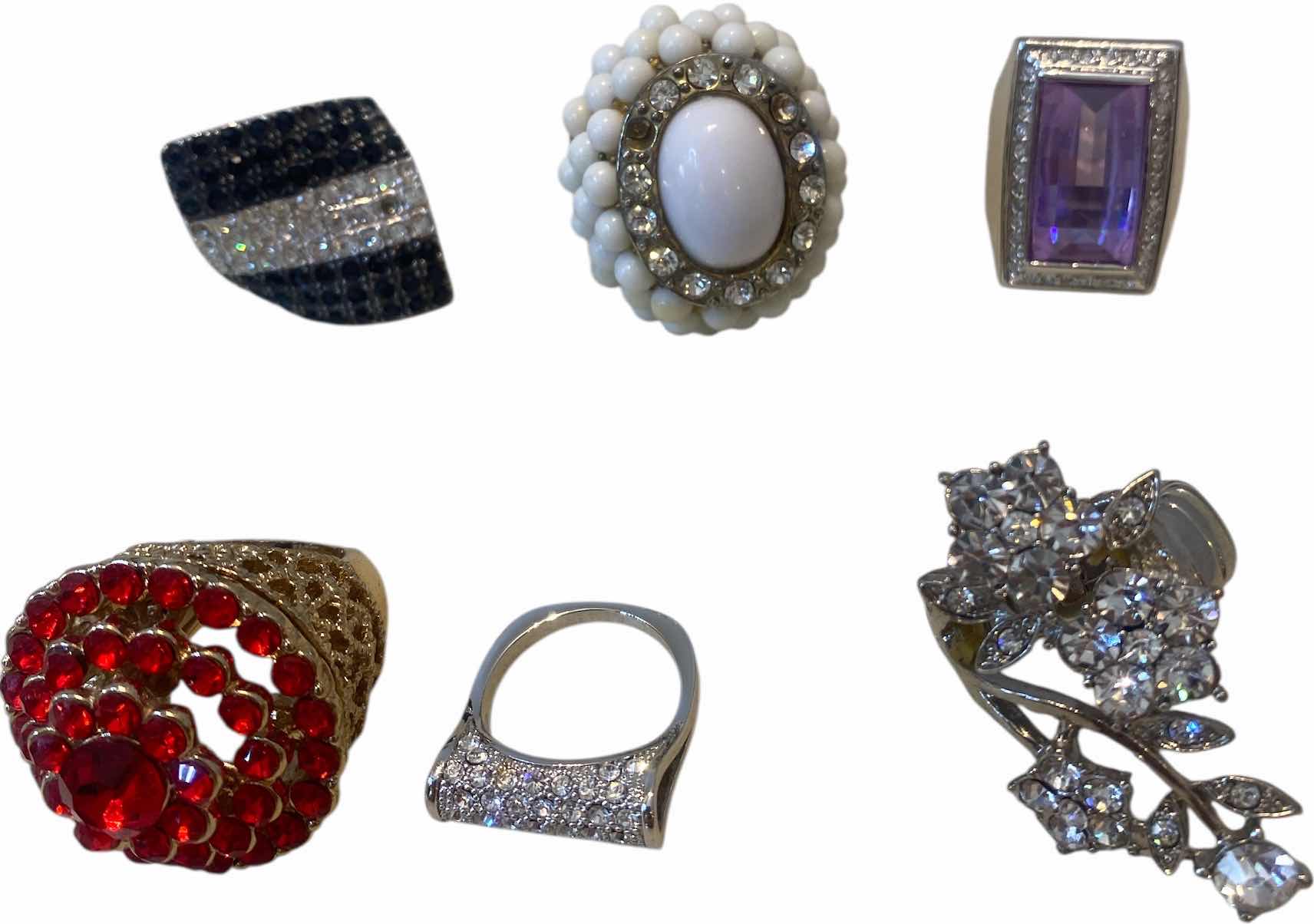 Photo 1 of 6 - FASHION JEWELRY RINGS VARIOUS SIZES
