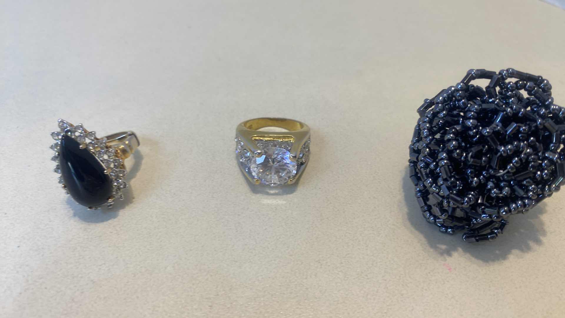 Photo 1 of 6 - FASHION JEWELRY RINGS VARIOUS SIZES