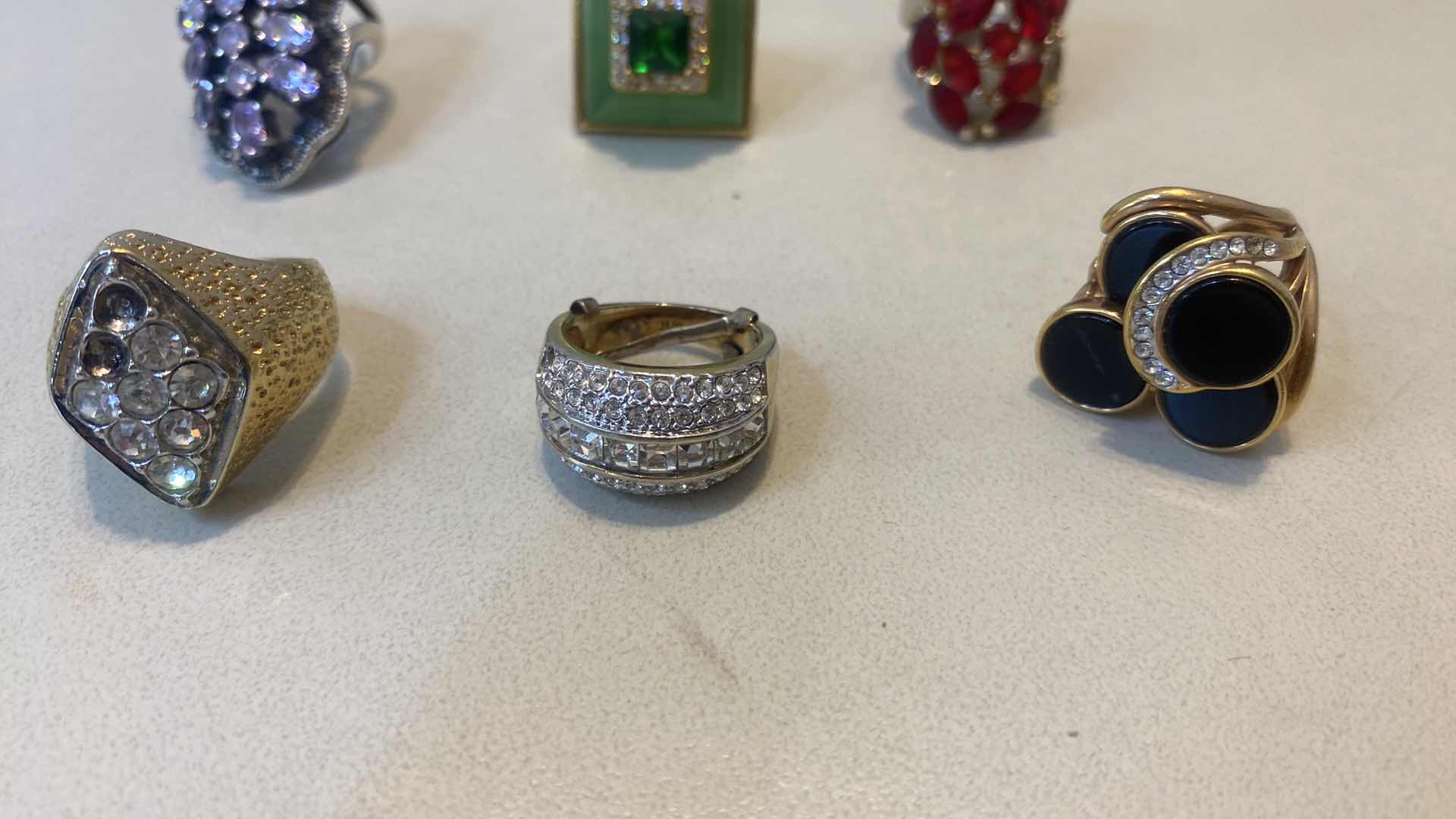 Photo 1 of 6 - FASHION JEWELRY RINGS VARIOUS SIZES