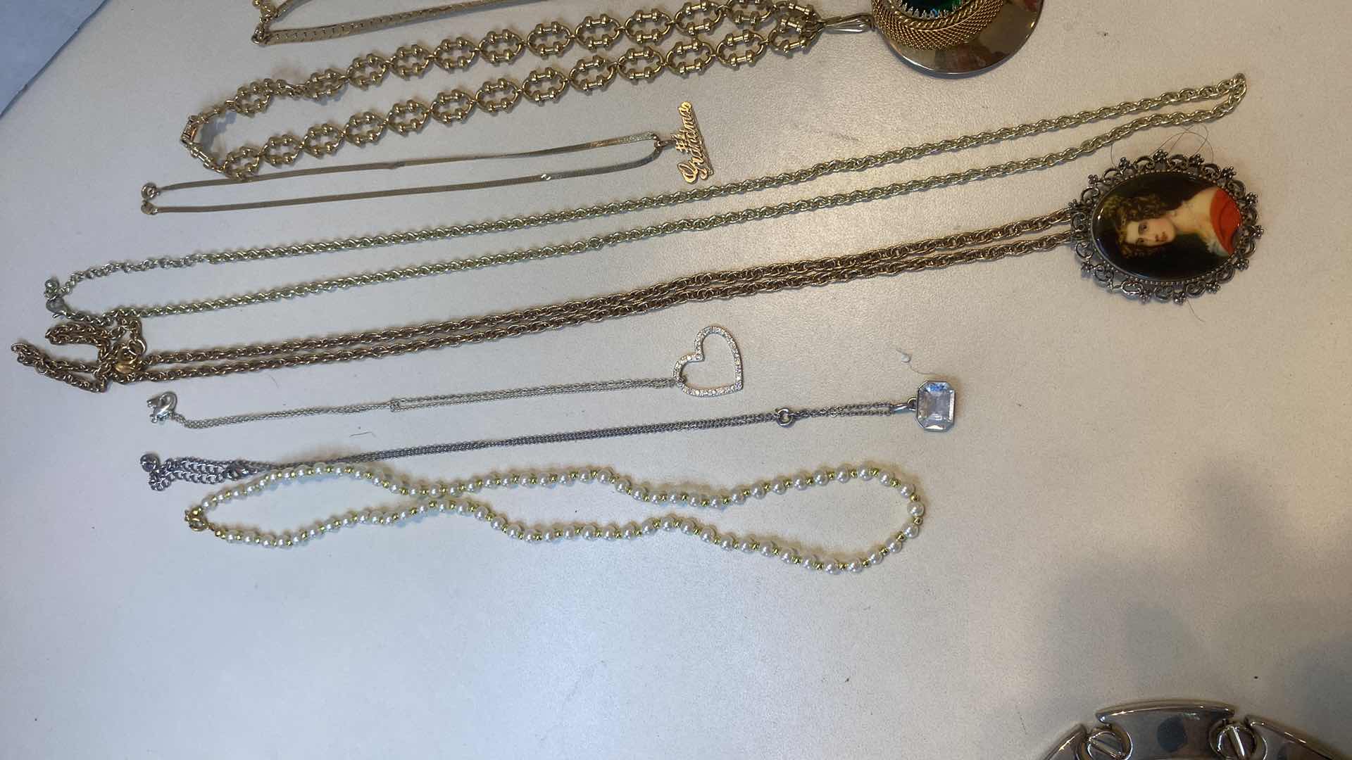 Photo 1 of 9 - NECKLACES FASHION JEWELRY