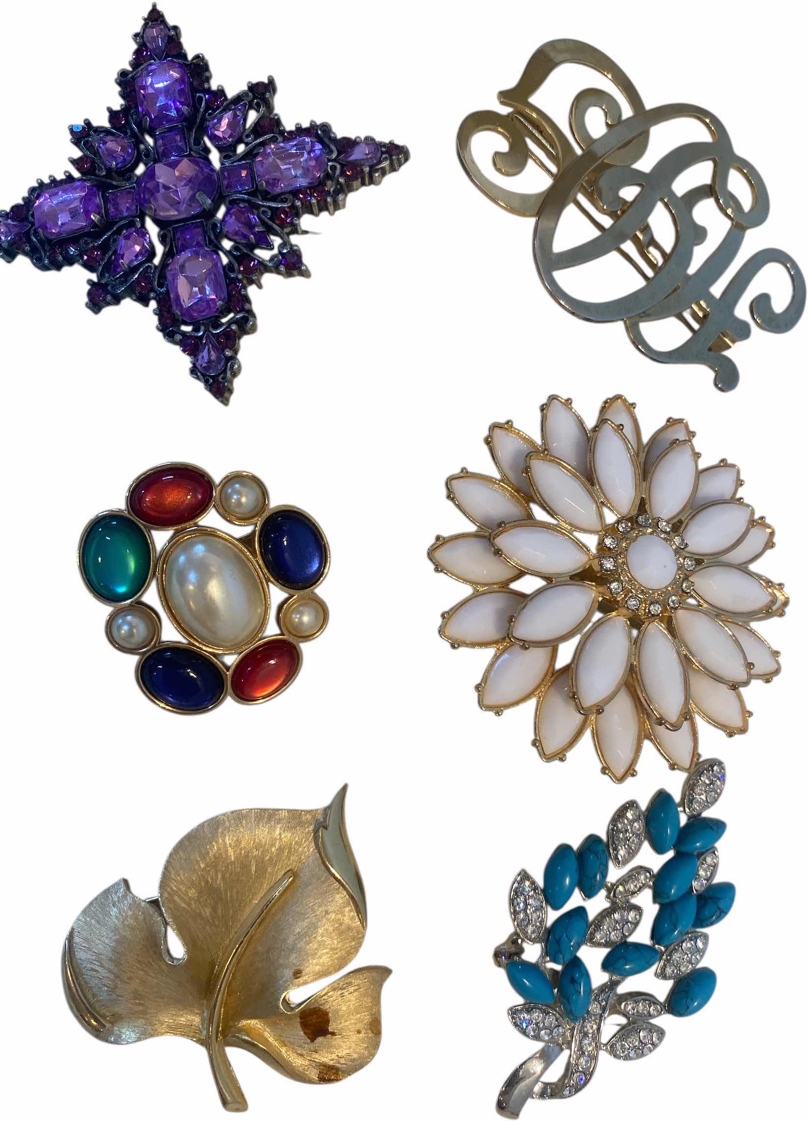 Photo 1 of 6 - FASHION JEWELRY BROOCHES