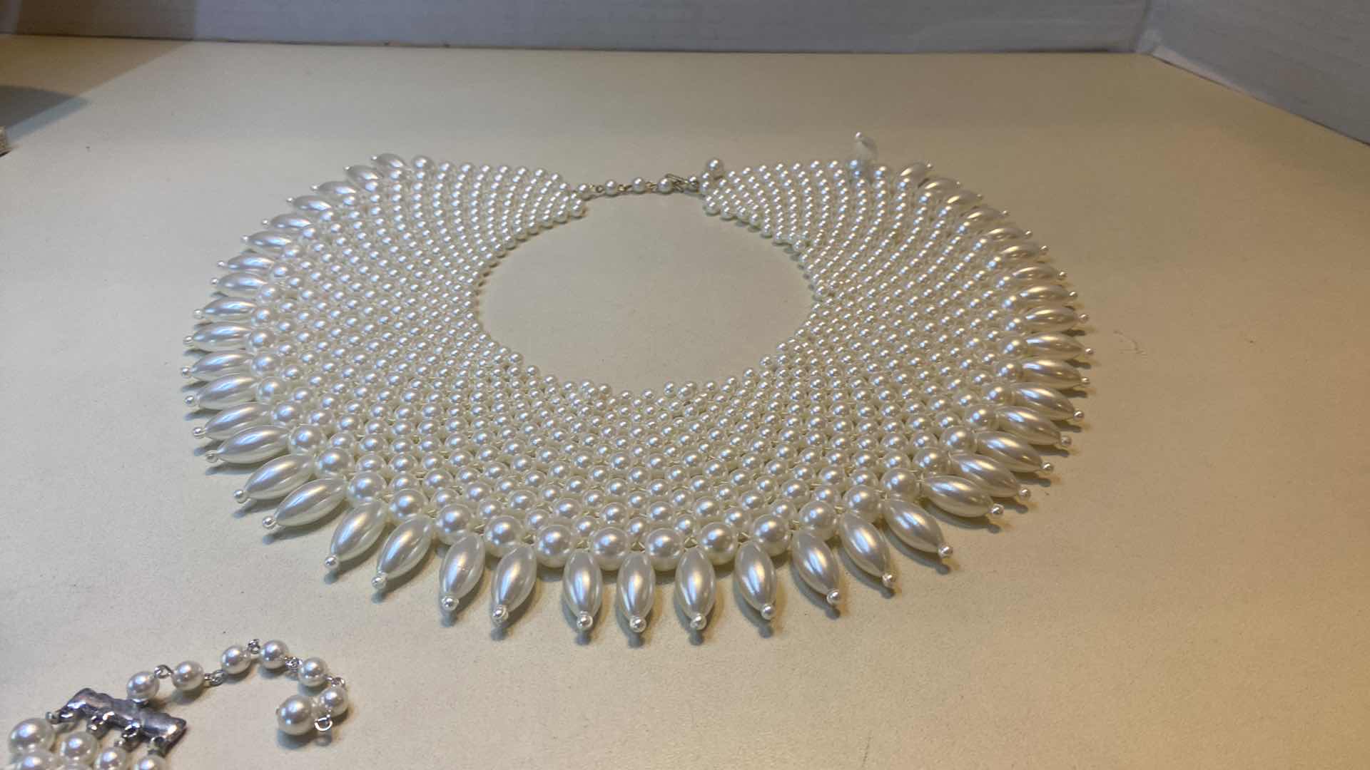 Photo 1 of 3 - NECKLACES FASHION JEWELRY