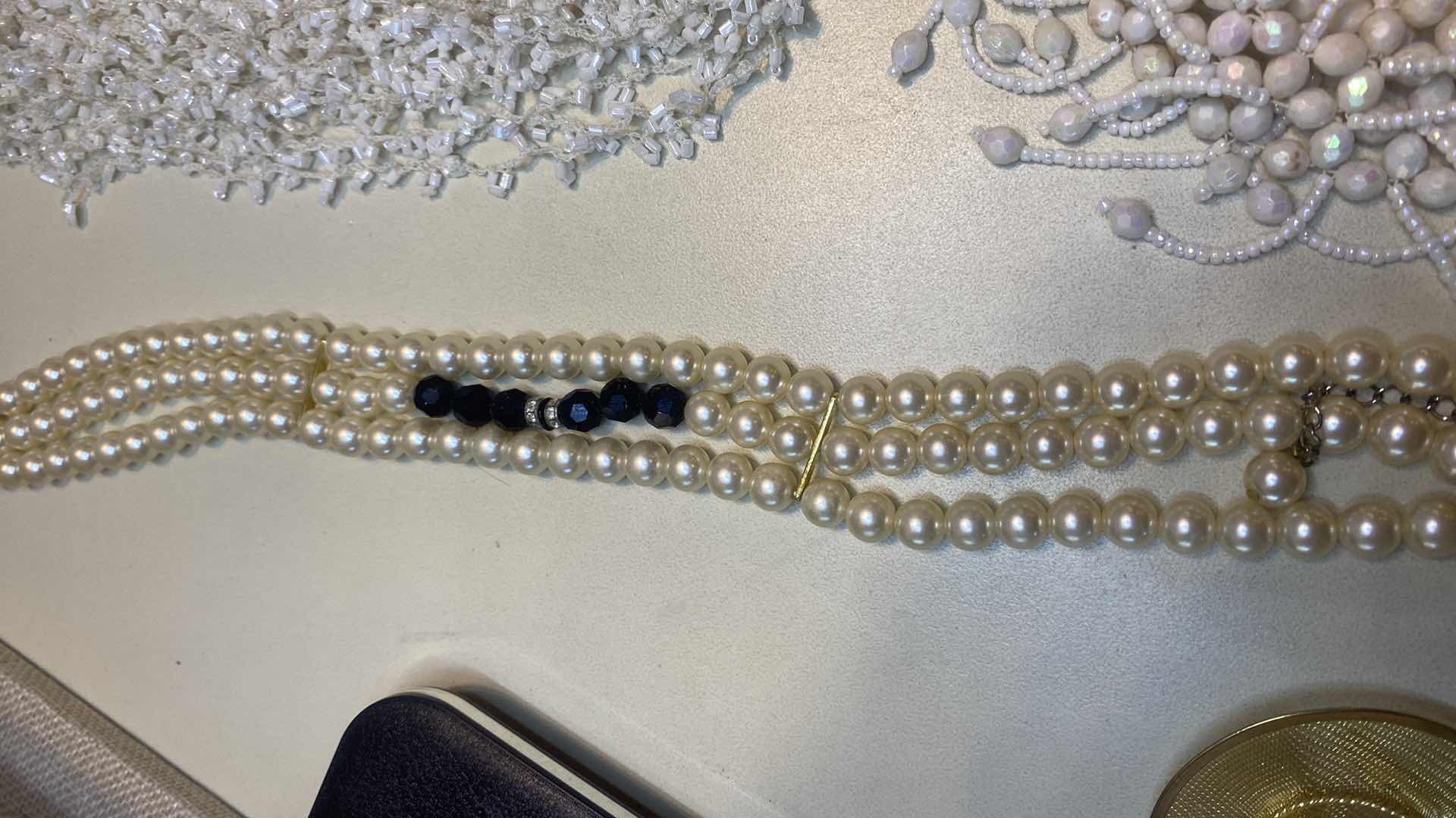 Photo 1 of 4 - NECKLACES & 1 EARRINGS FASHION JEWELRY