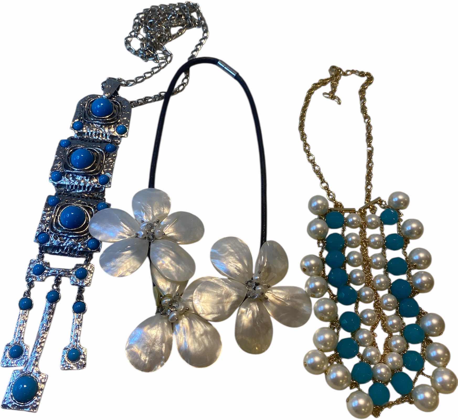 Photo 1 of 3 - NECKLACES FASHION JEWELRY