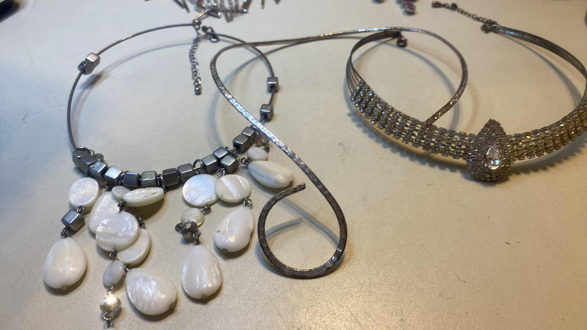 Photo 1 of 7 - CHOKERS & 2 HEADBANDS FASHION JEWELRY