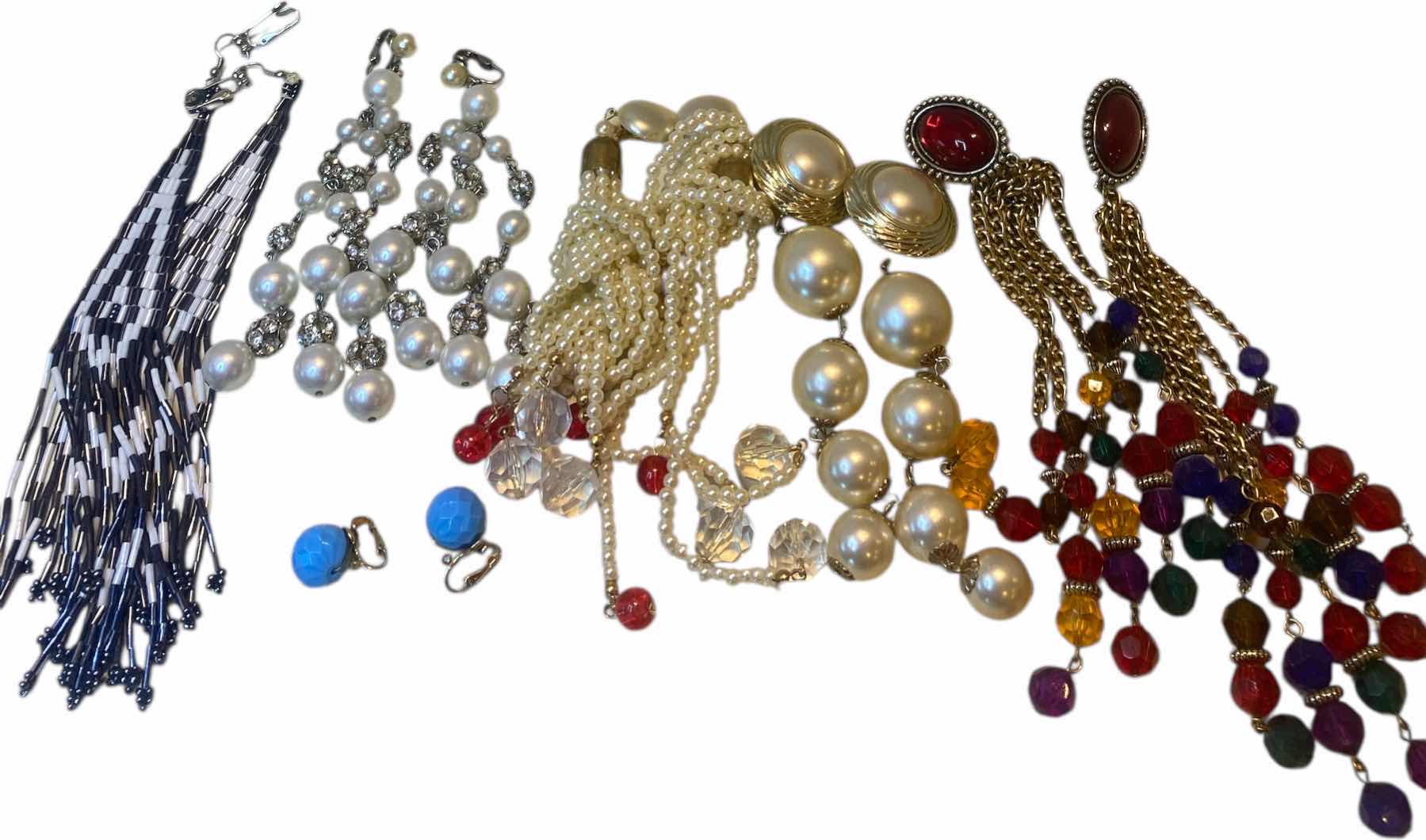 Photo 1 of 6 - CLIP EARRINGS FASHION JEWELRY