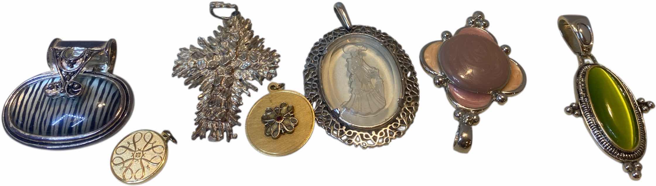 Photo 1 of 7 -  PENDANTS FASHION JEWELRY