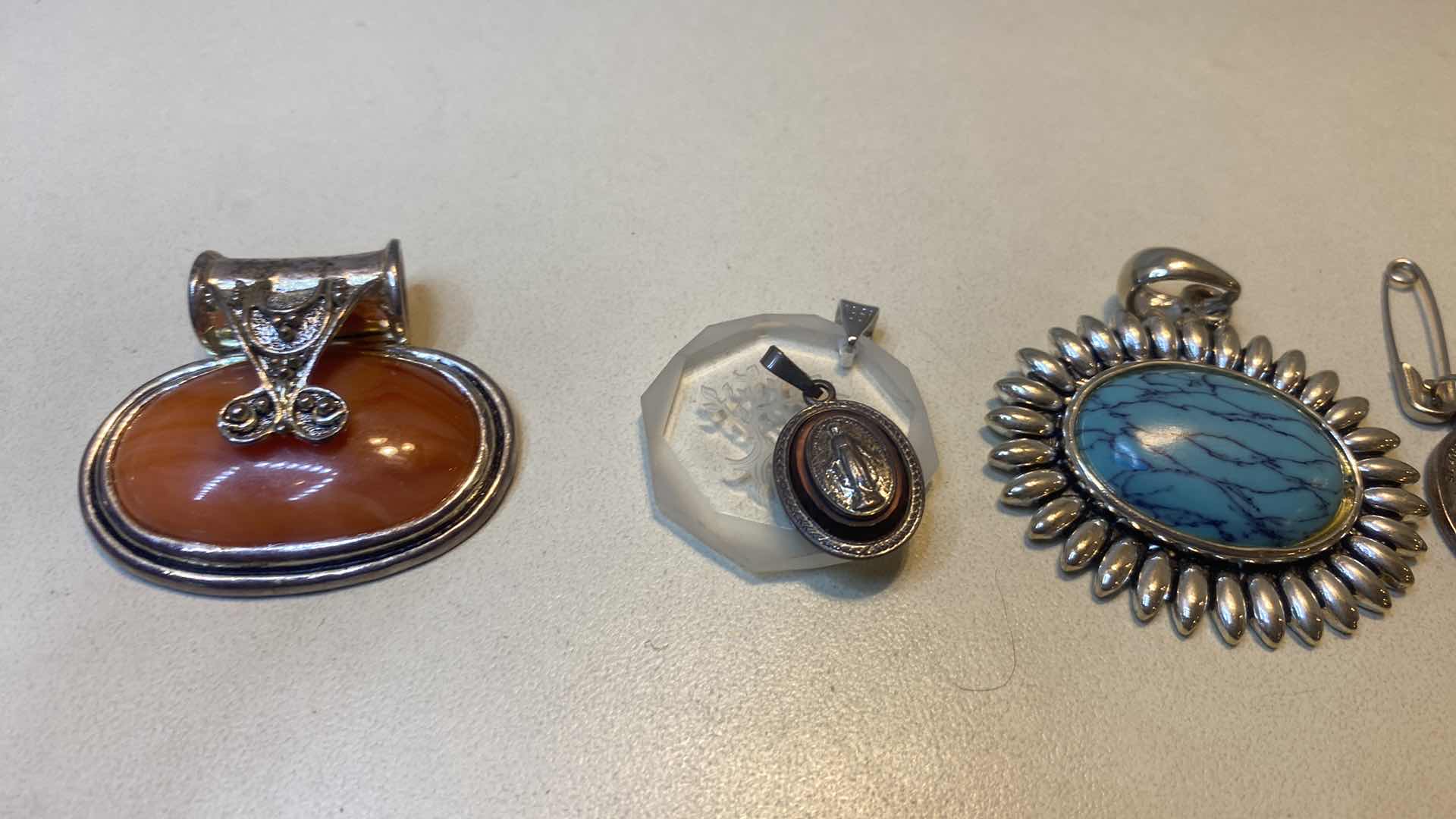 Photo 1 of 7 -  PENDANTS FASHION JEWELRY