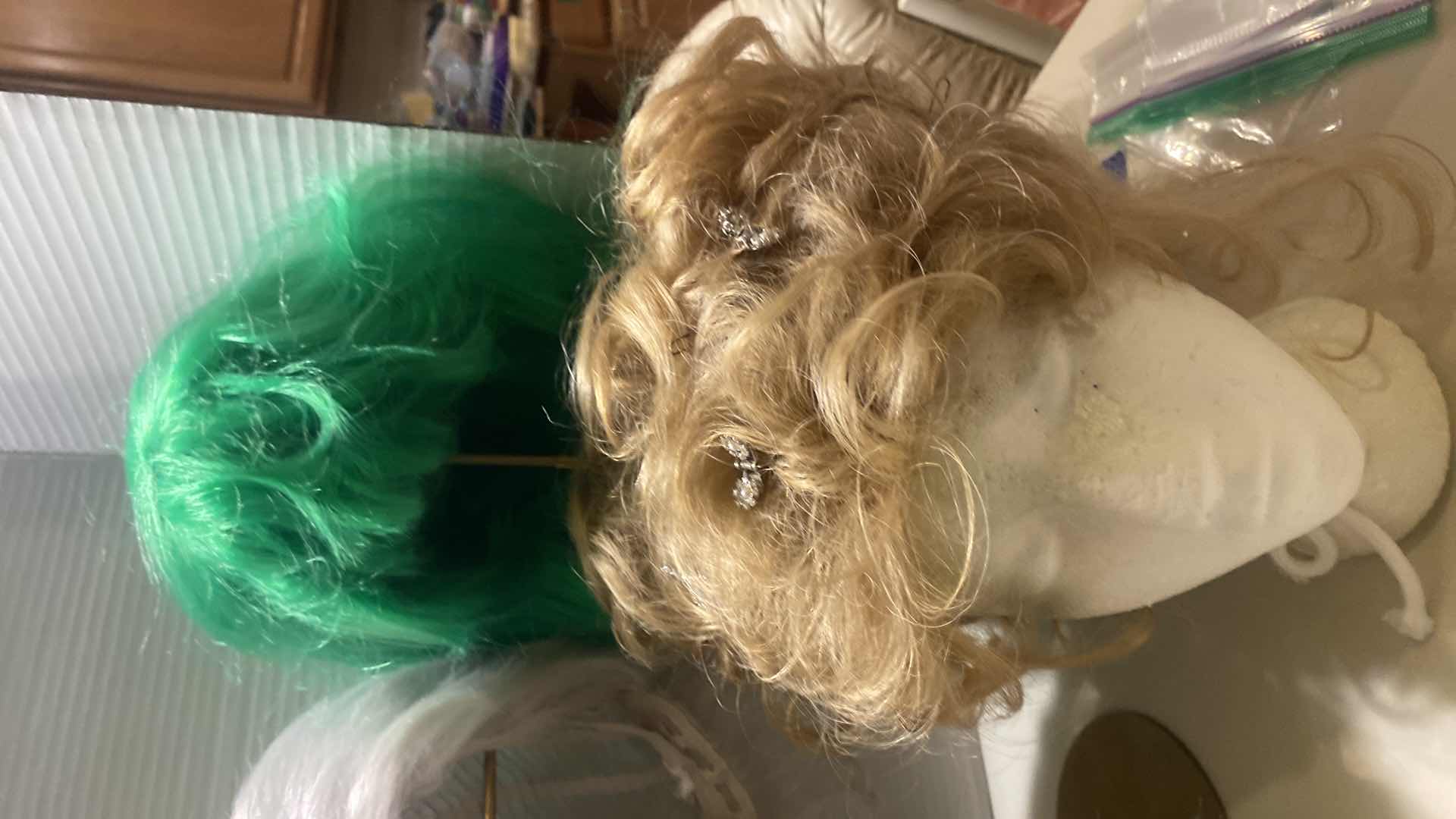 Photo 1 of 5 - WIGS