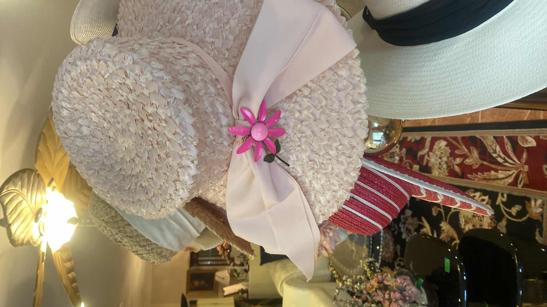 Photo 1 of 7 - WOMENS LARGE STRAW HATS