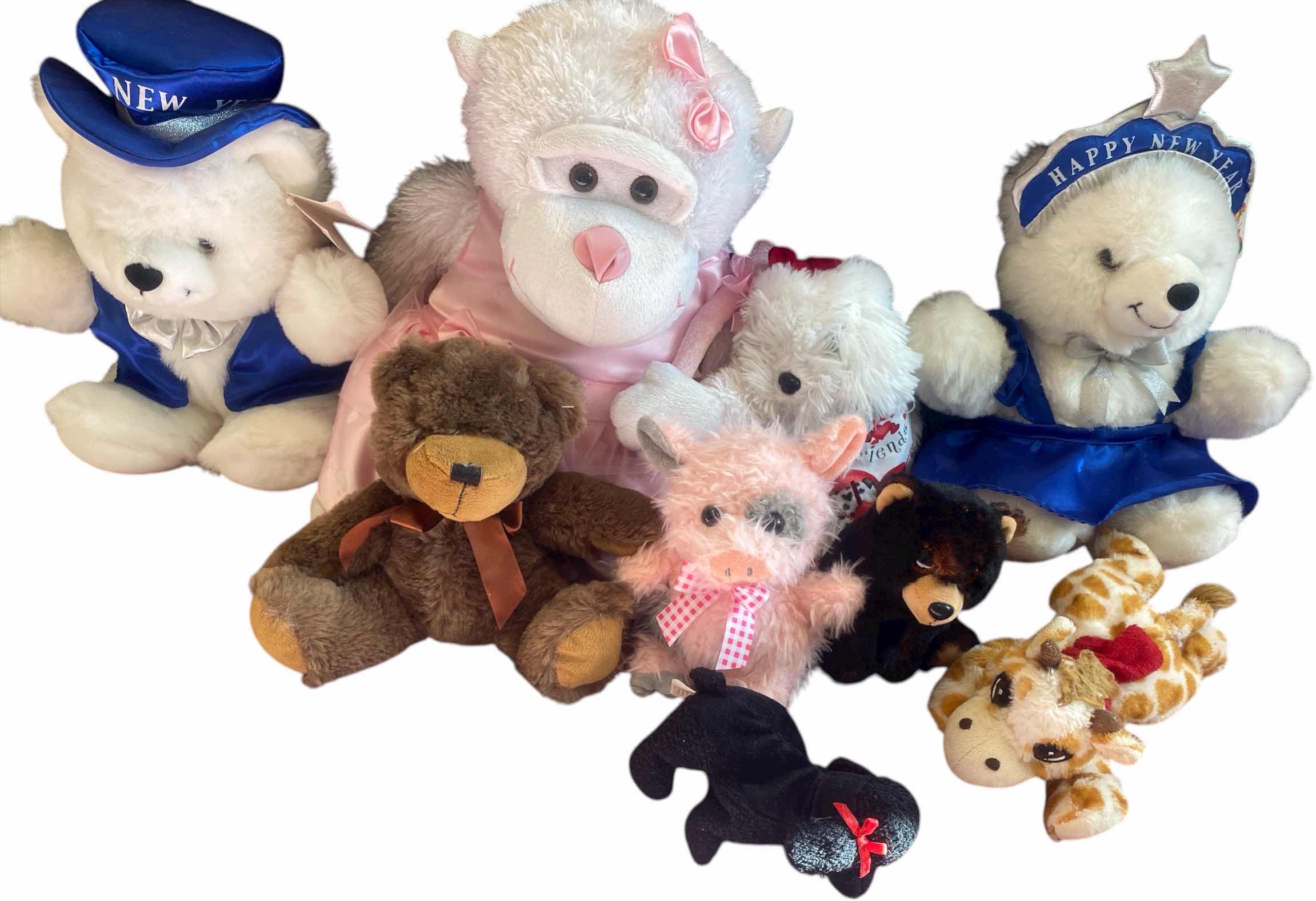 Photo 1 of 9 - STUFFED ANIMALS