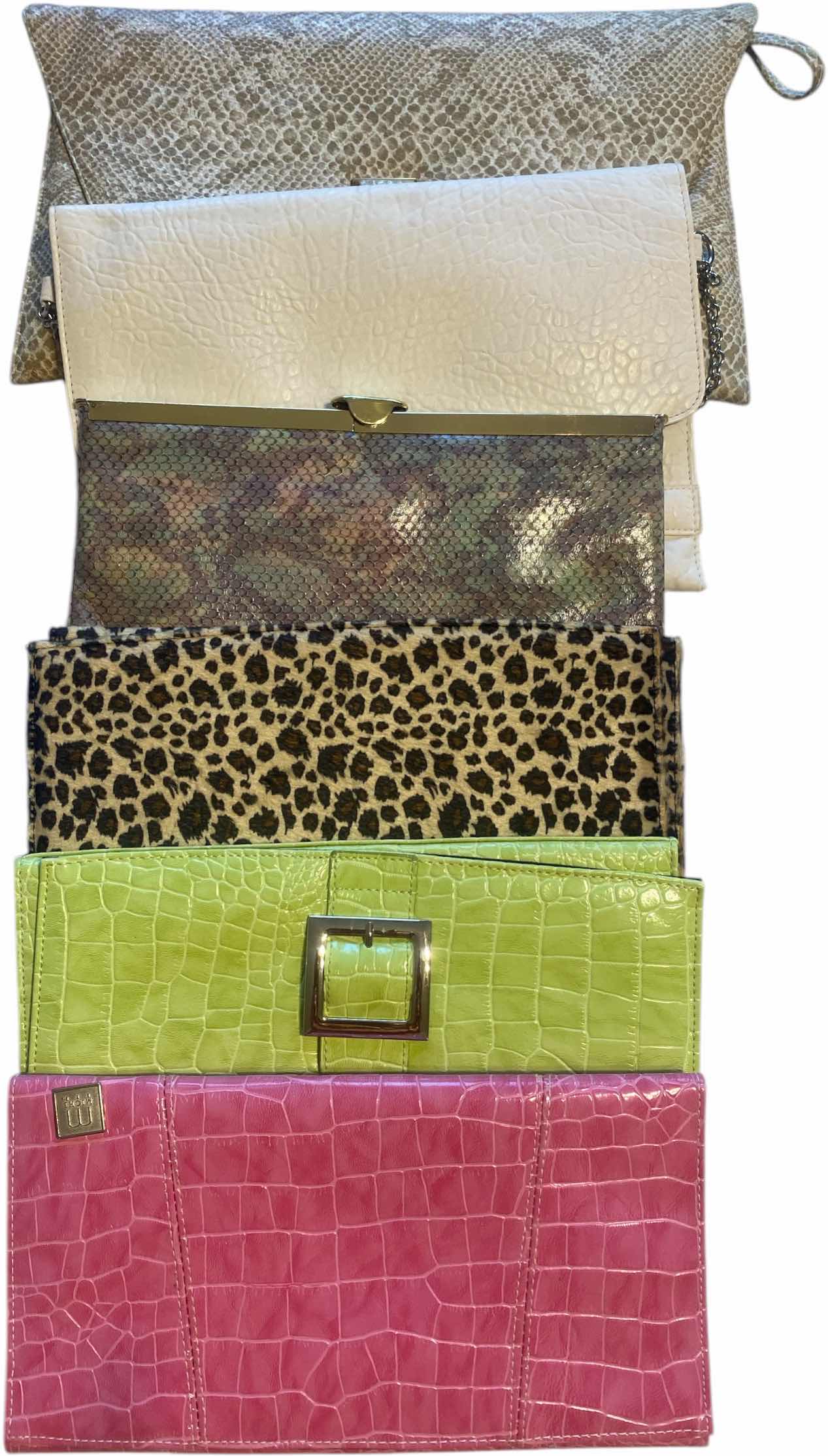 Photo 1 of 6 - WOMENS CLUTCH HANDBAGS