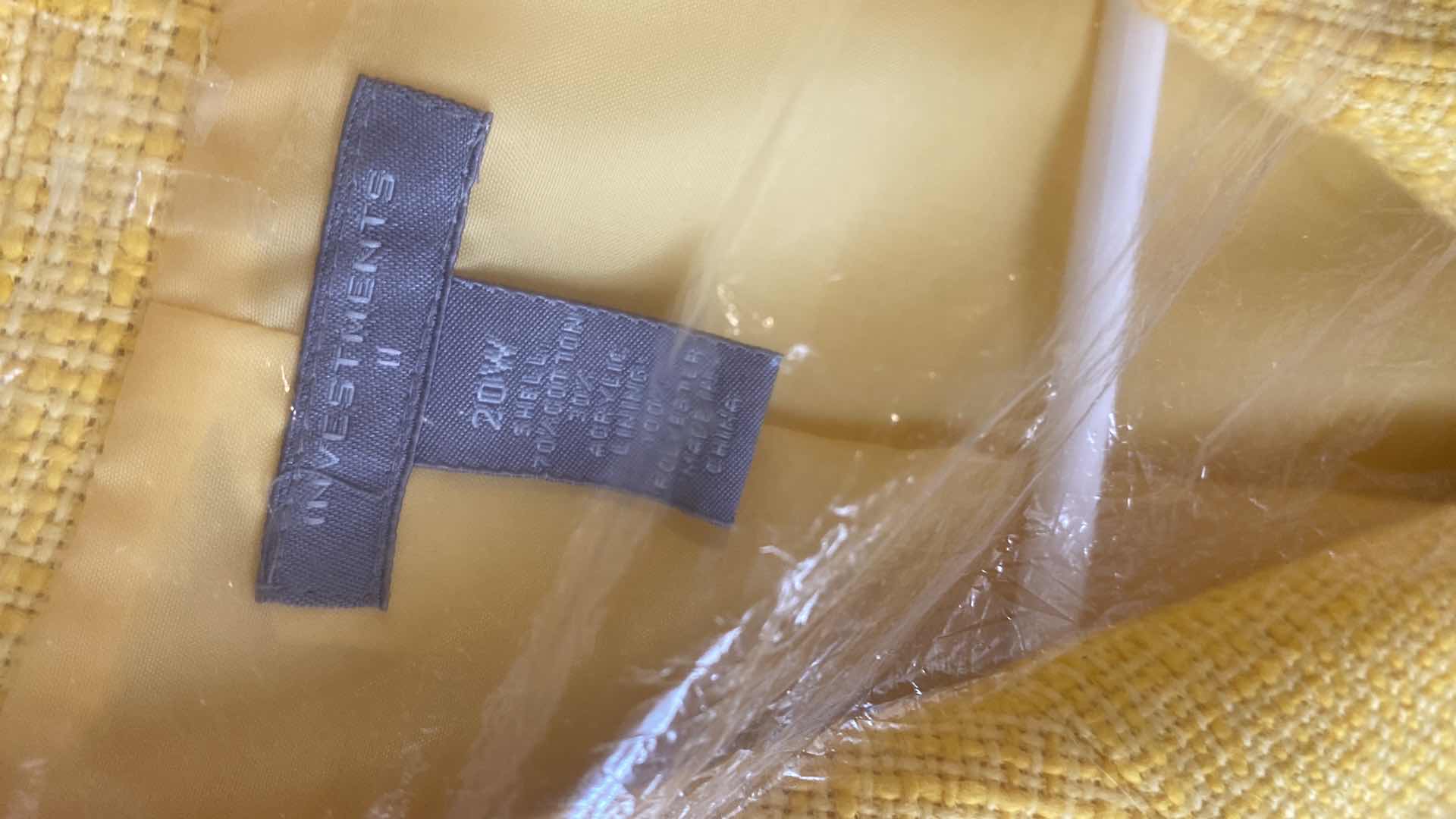 Photo 5 of 7 - WOMENS SIZES 16, 18, 20 XL JACKETS & PANTS