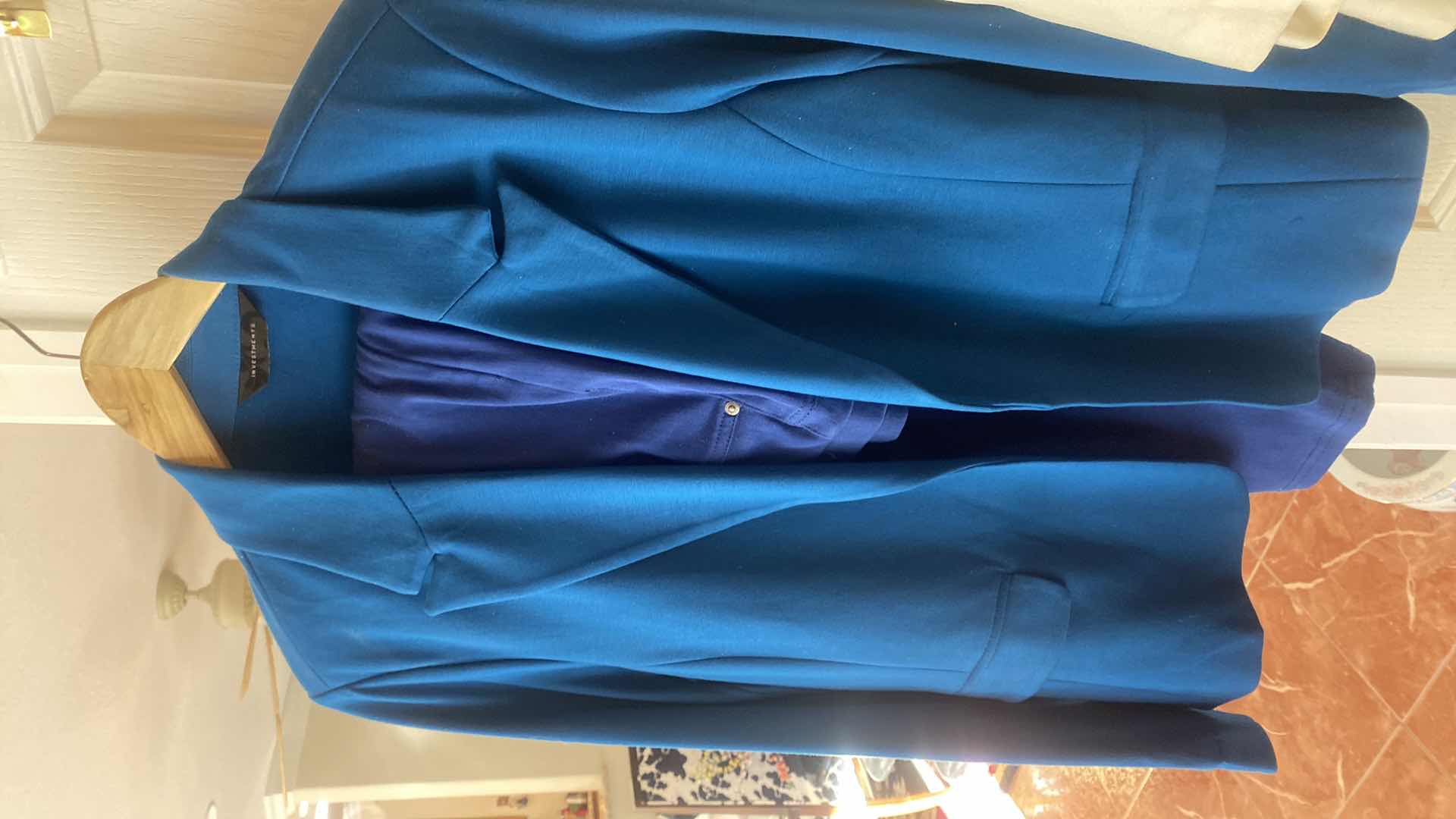 Photo 6 of 7 - WOMENS SIZES 16, 18, 20 XL JACKETS & PANTS