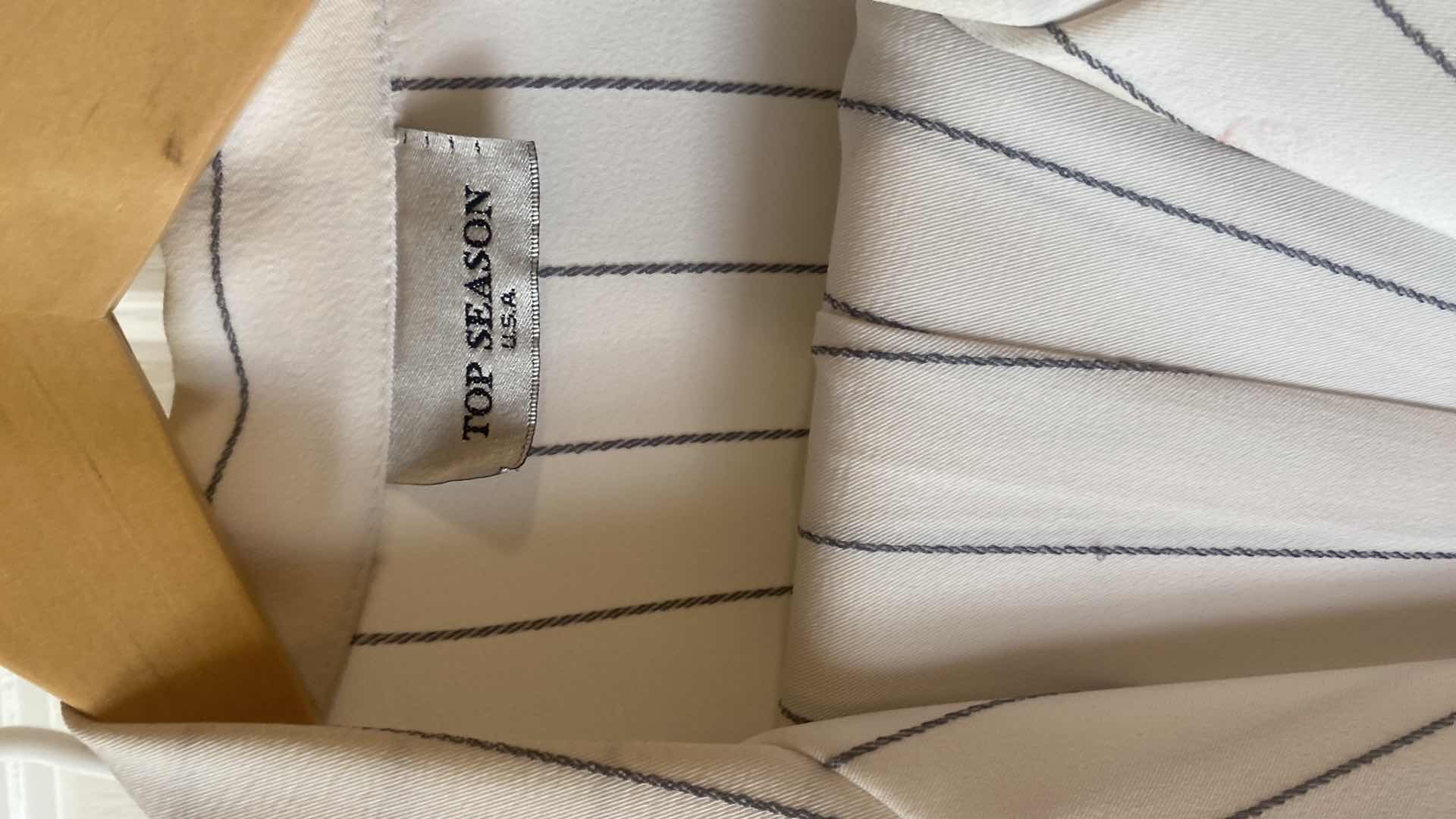 Photo 3 of 7 - WOMENS SIZES 16, 18, 20 XL JACKETS & PANTS