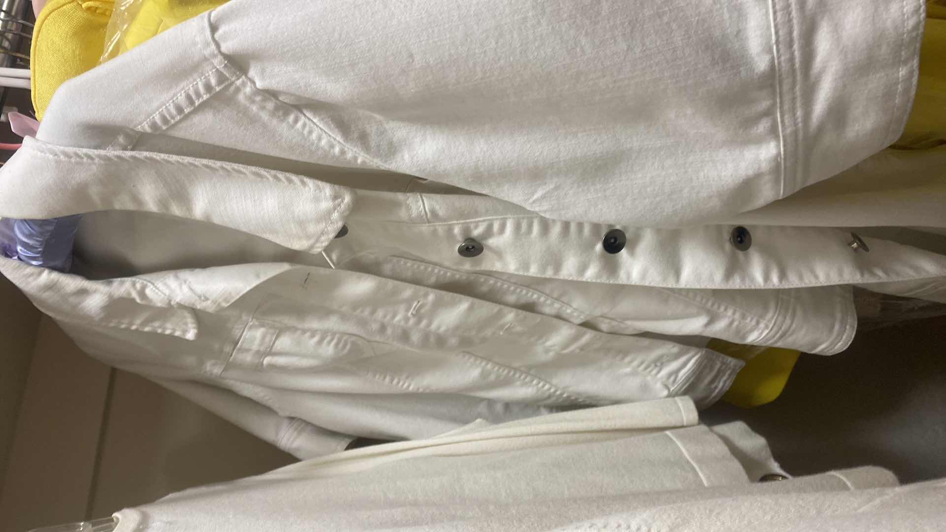 Photo 1 of 27 - WOMENS SIZE XL 0X 1X JACKETS SWEATERS & TOPS