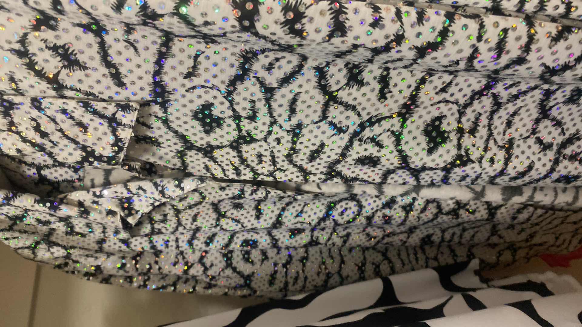 Photo 6 of 14 - WOMENS SIZE 8 M S TOPS SWEATERS