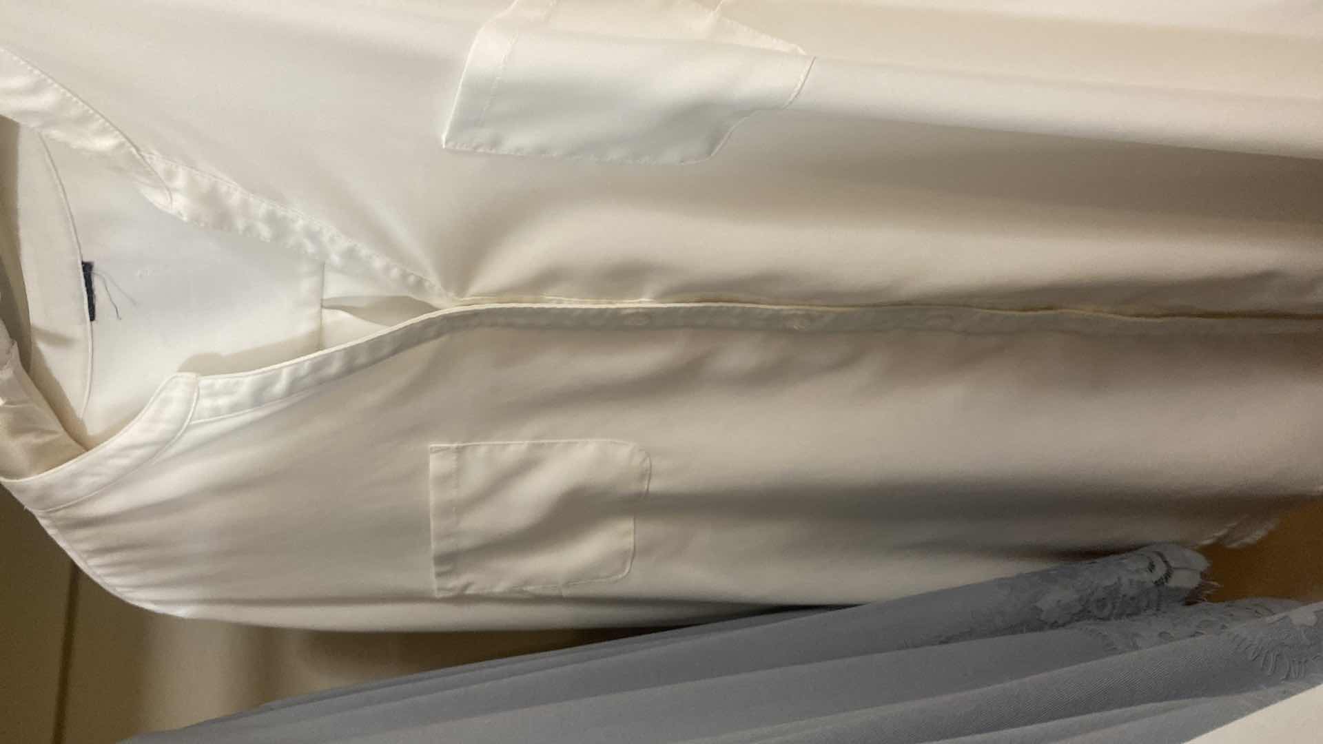 Photo 13 of 25 - WOMENS SIZES XL 1X 2X TOPS