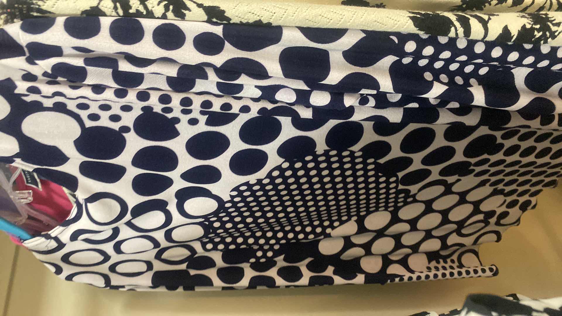 Photo 8 of 25 - WOMENS SIZES XL 1X 2X TOPS