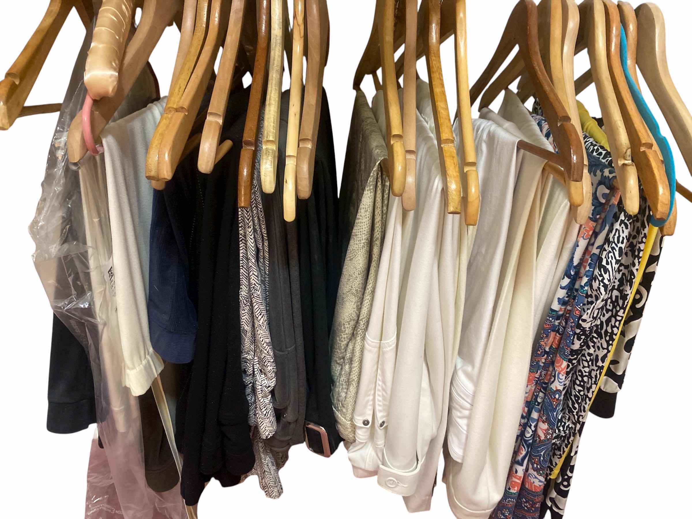 Photo 1 of 23 - WOMENS SIZES LARGE XL 1XL PANTS