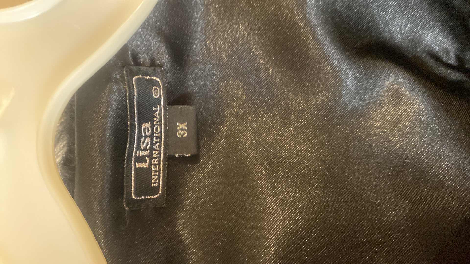 Photo 3 of 3 - WOMENS SUZES 2X 3X OUTERWEAR JACKETS