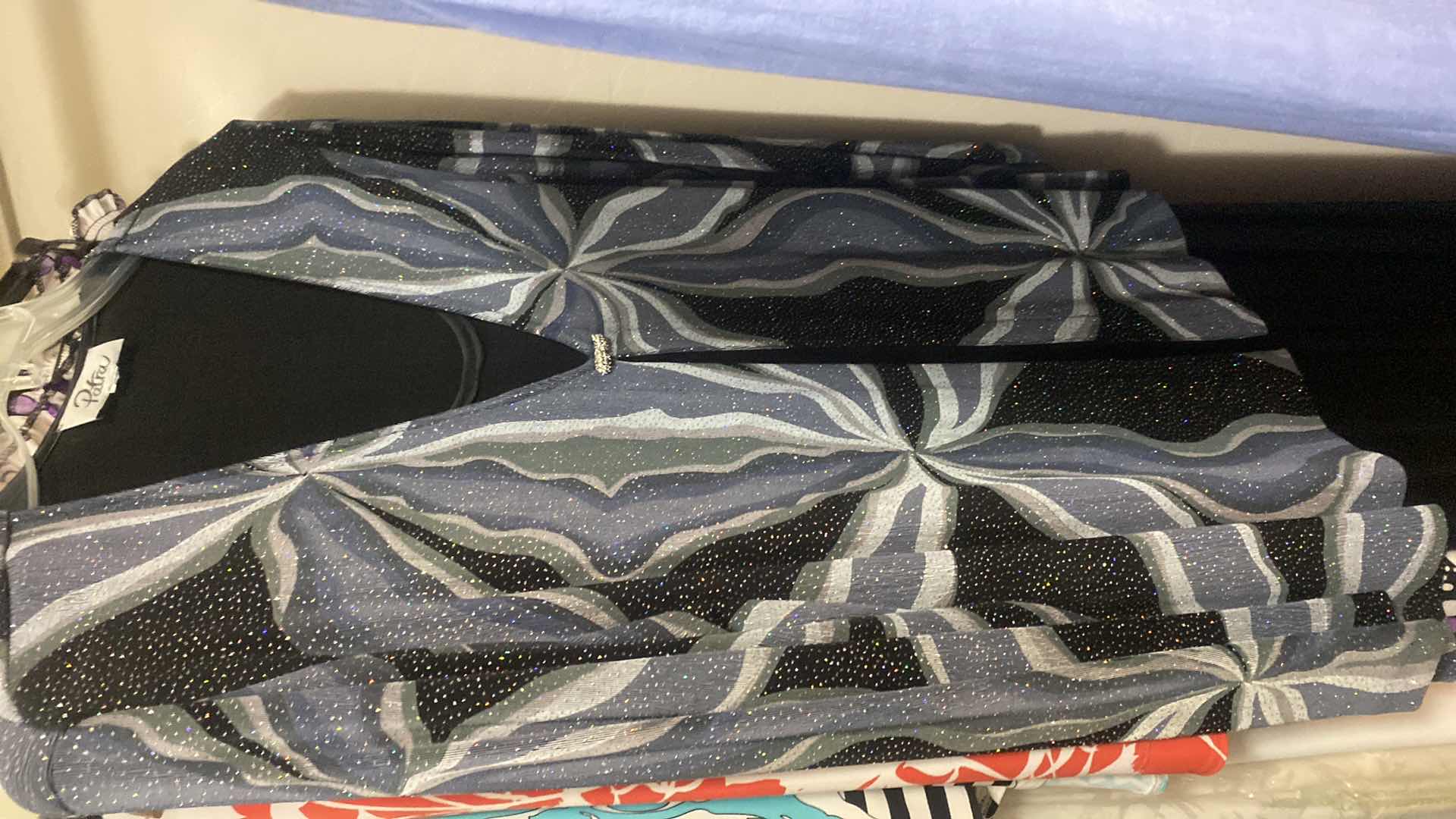 Photo 1 of 30 - WOMENS SIZE XL & PLUS SIZES - DRESSES & SKIRTS