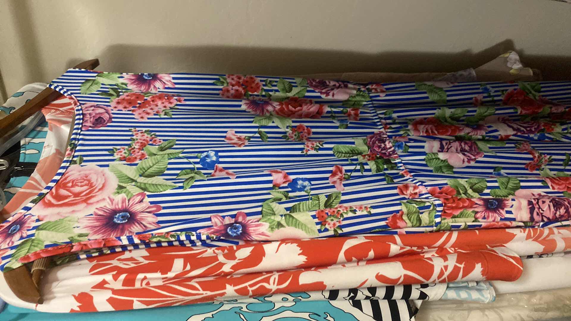 Photo 1 of 30 - WOMENS SIZE XL & PLUS SIZES - DRESSES & SKIRTS