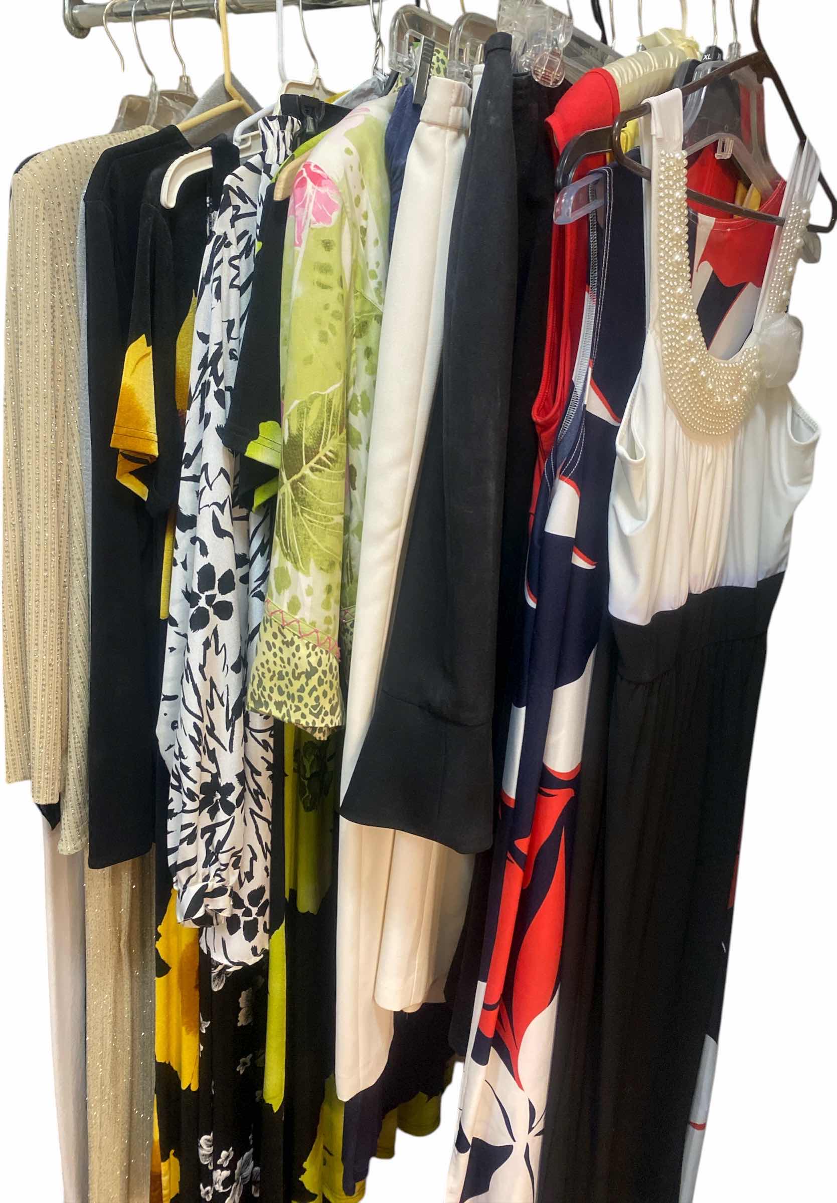 Photo 1 of 21 - WOMENS SIZE 14 & L DRESSES & SKIRTS