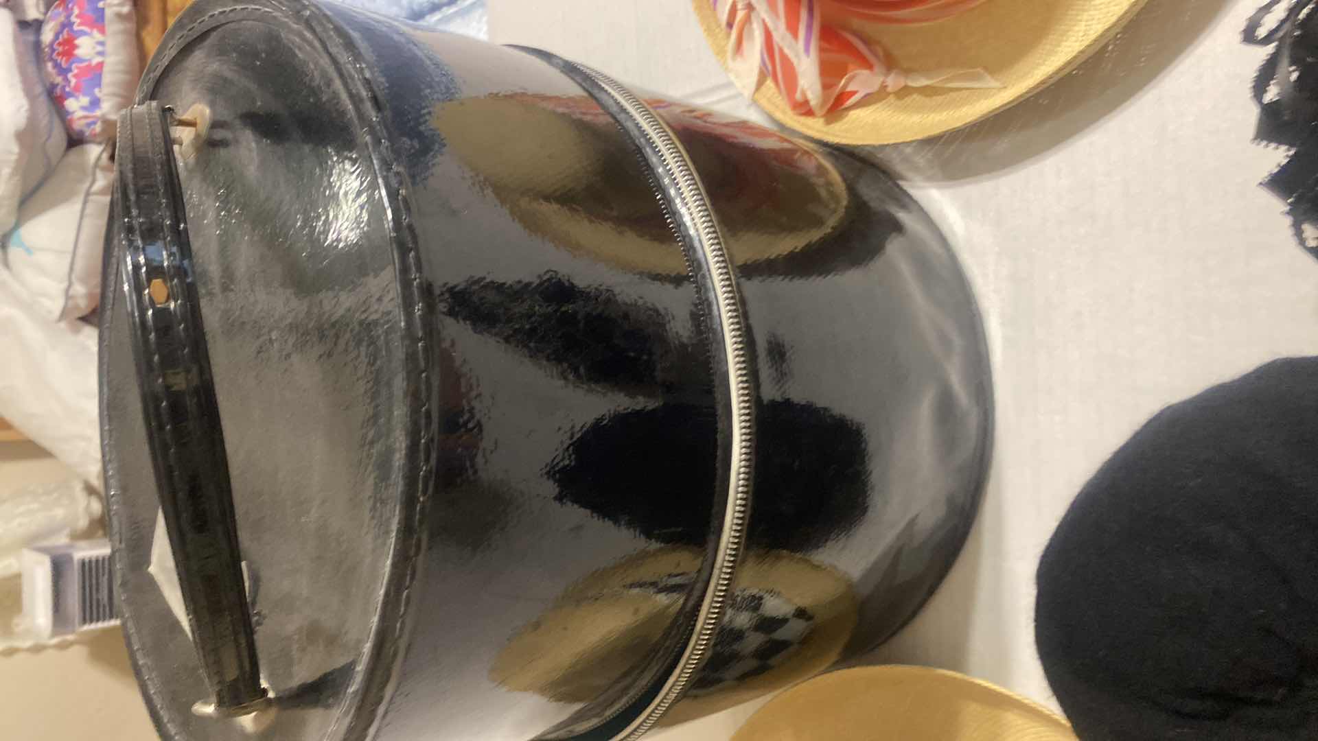 Photo 1 of 4 - WOMENS HATS & HAT BOX