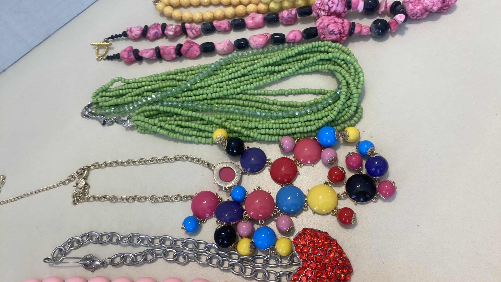 Photo 1 of 9 - NECKLACES FASHION JEWELRY