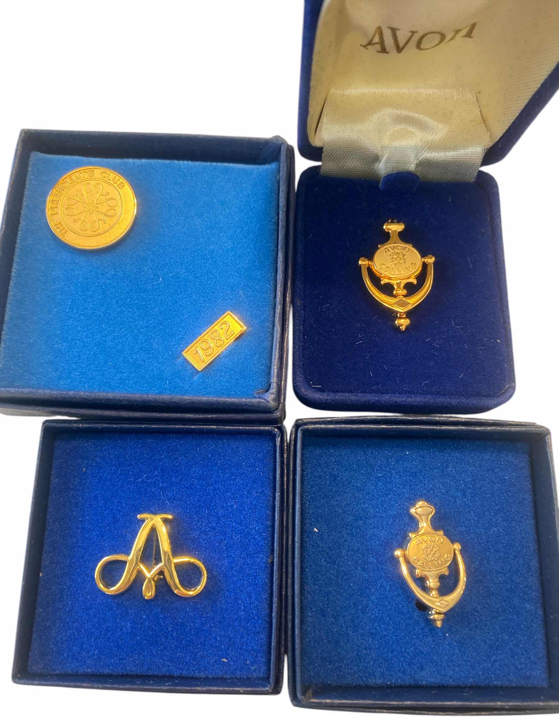 Photo 1 of 4 - AVON REPRESENTATIVE PINS