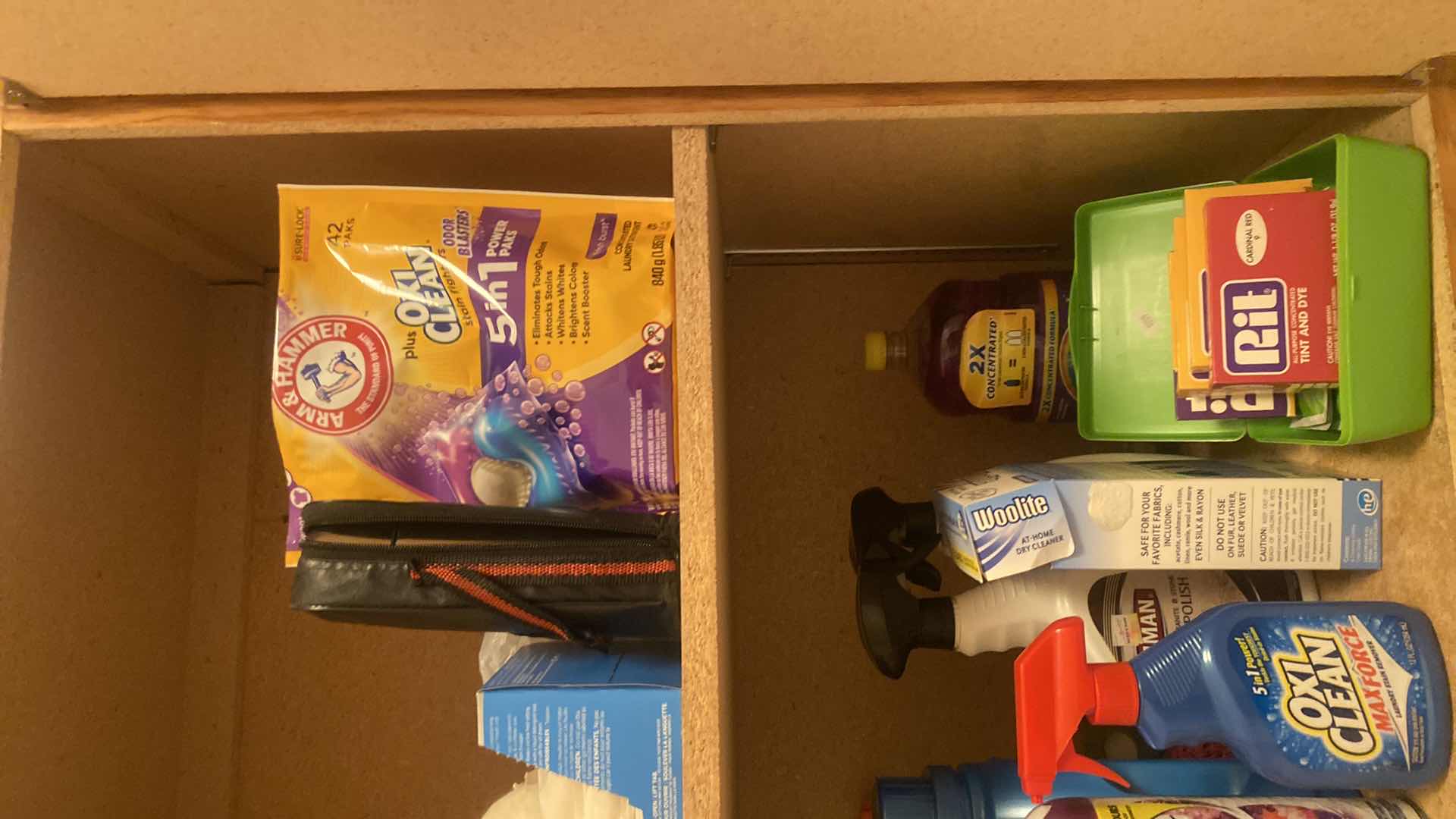 Photo 1 of CONTENTS OF CABINET - CLEANING SUPPLIES