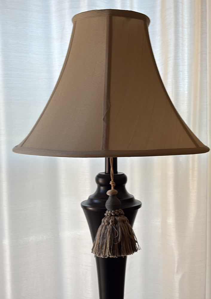 Photo 1 of (2) PCS LAMP H27”