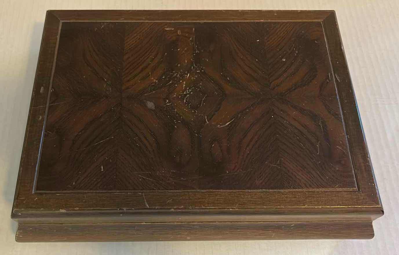 Photo 1 of PRIMARY BEDROOM JEWELRY, JEWELRY BOX