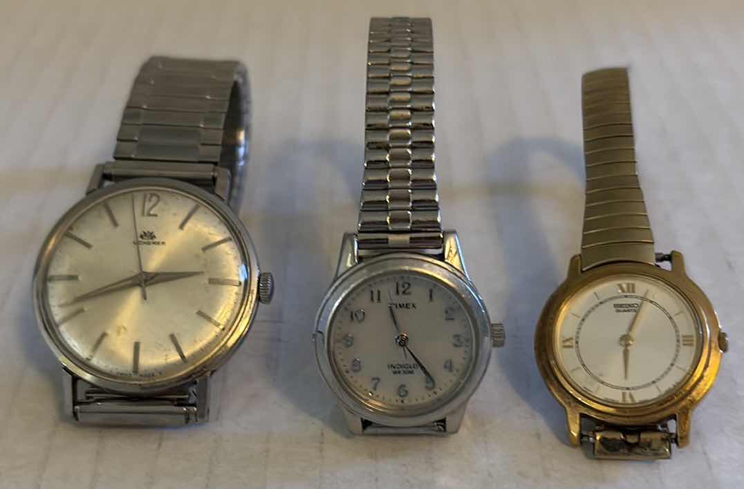 Photo 1 of (6)  WATCHES (MAY NEED BATTERIES)