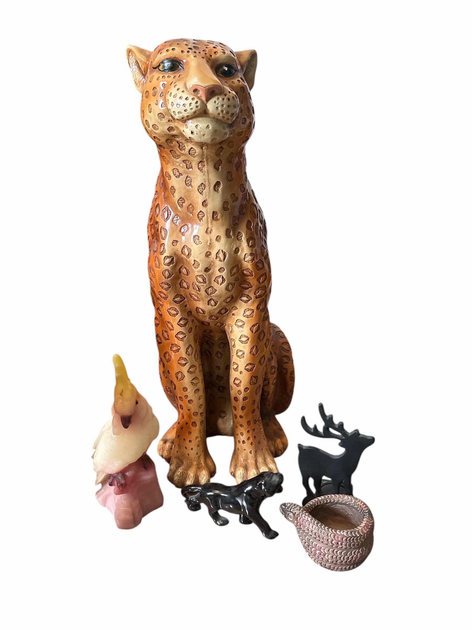 Photo 1 of (5)PCS ANIMAL