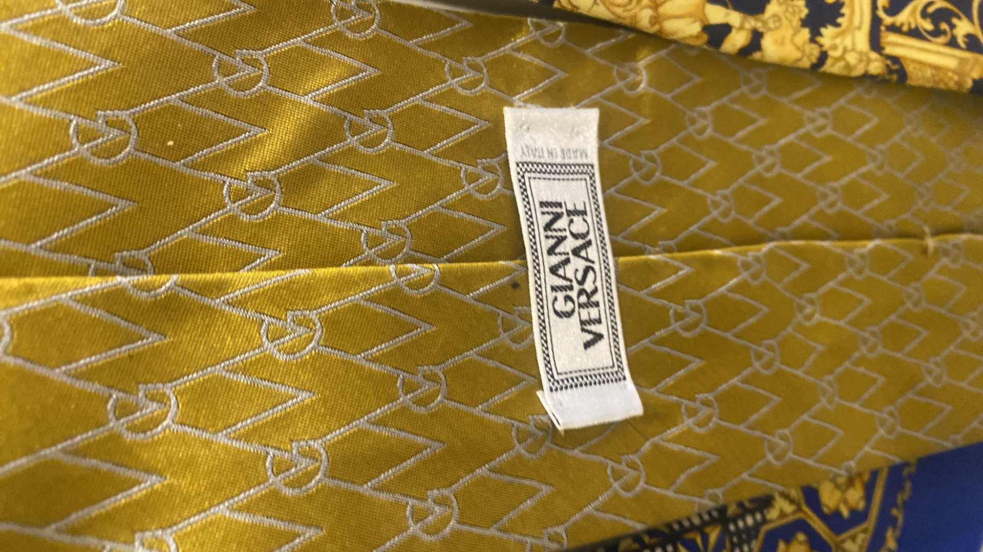 Photo 1 of 3 - GIANI VERSACE TIES