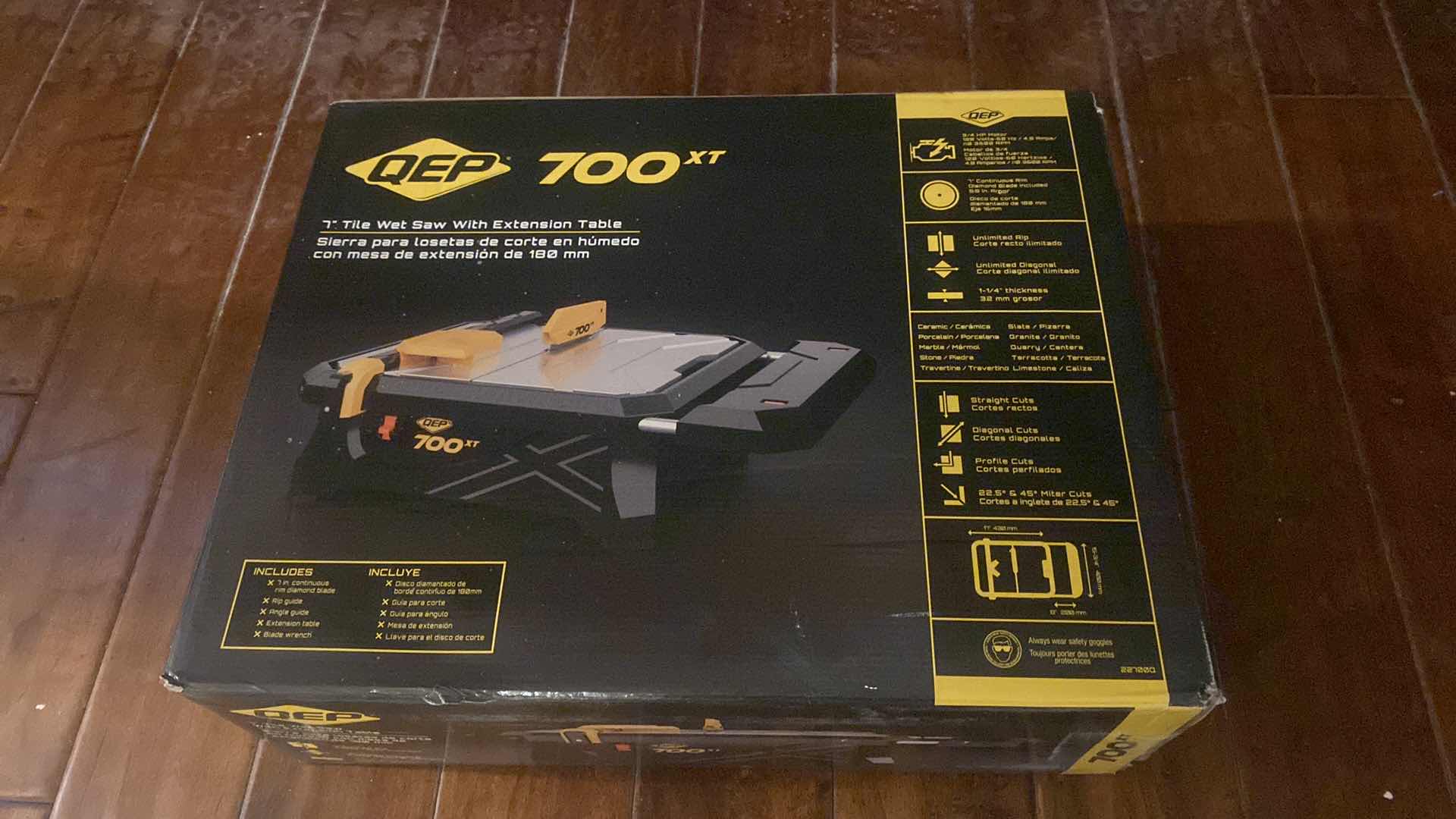 Photo 1 of NEW QEP 700 XR TILE WET SAW