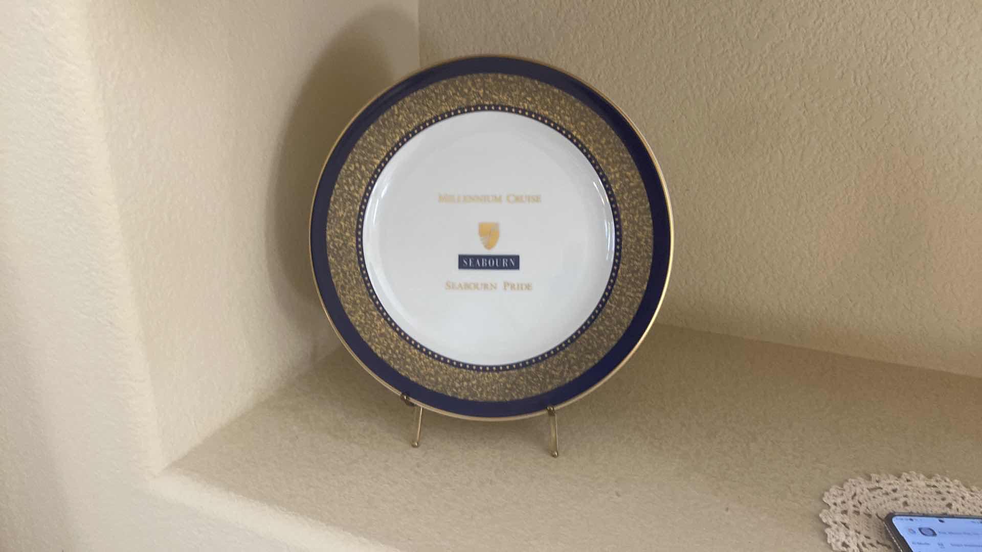 Photo 1 of MILLENIUM  RUISE SEABOURN PRIDE SOUVENIR PLATE ON STAND 12”