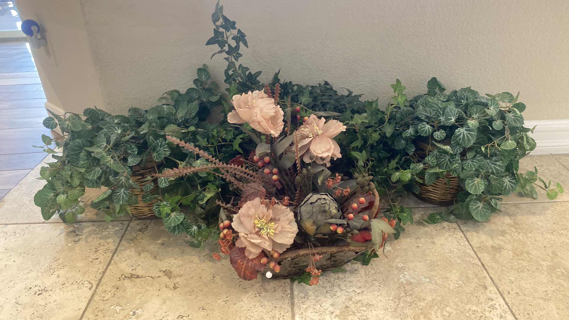 Photo 1 of 4-ARTIFICIAL PLANTS AND FLORAL