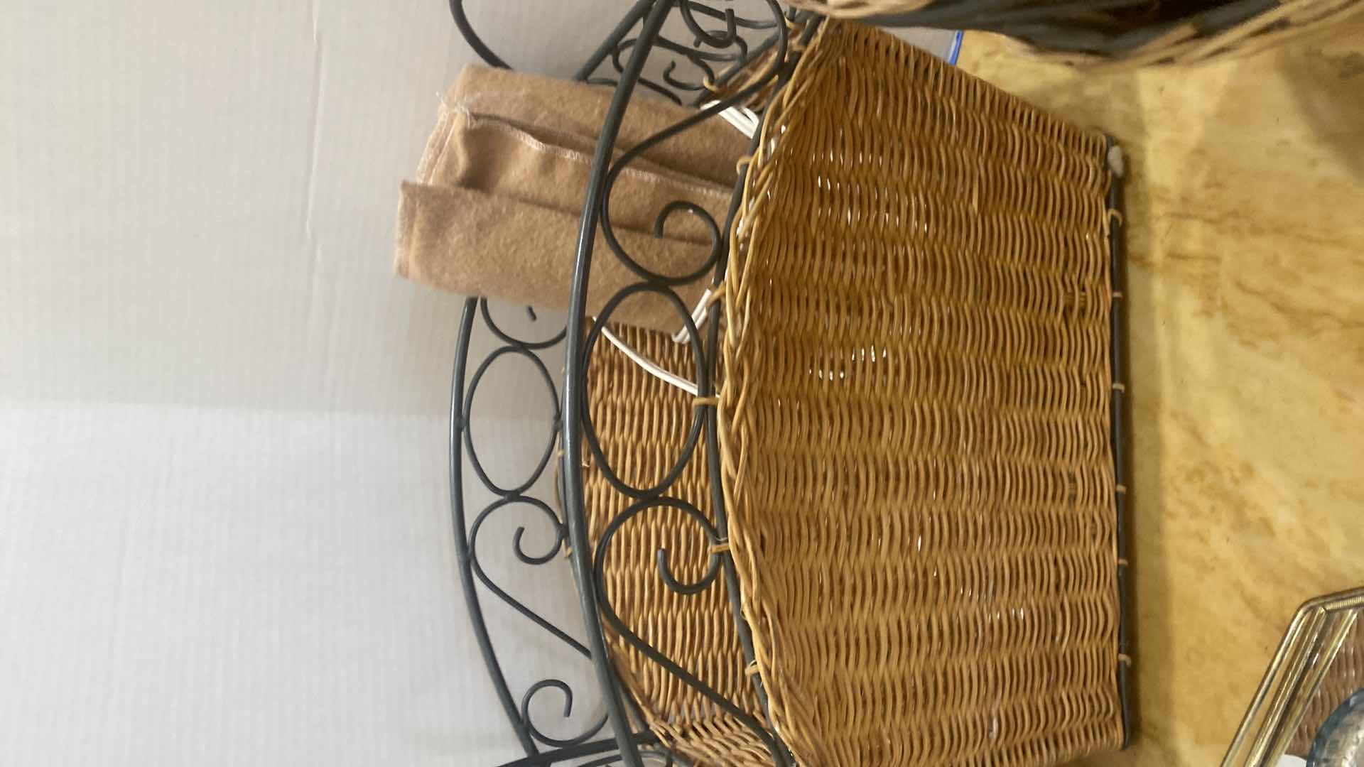 Photo 1 of BATH ACCESSORIES