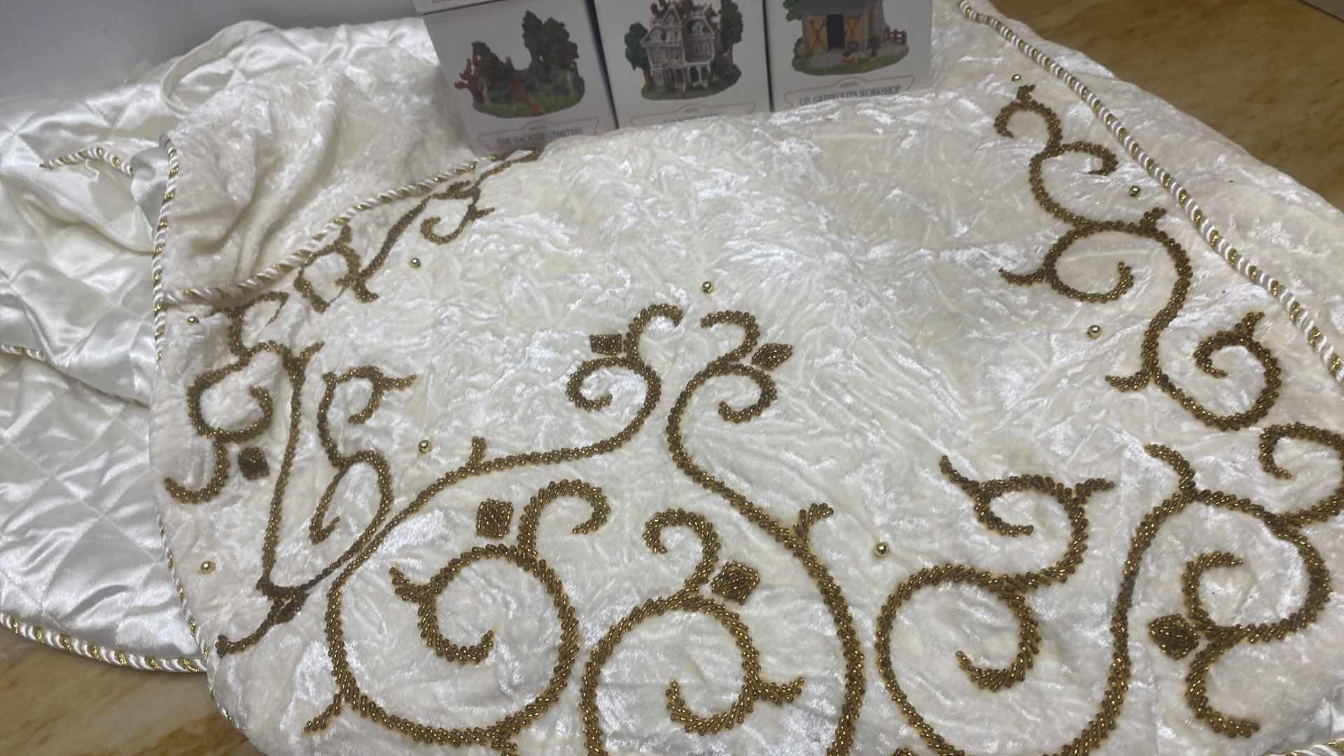 Photo 1 of SEVEN LIBERTY FALLS, COLLECTION, BUILDINGS AND GOLD AND WHITE CHRISTMAS TREE SKIRT