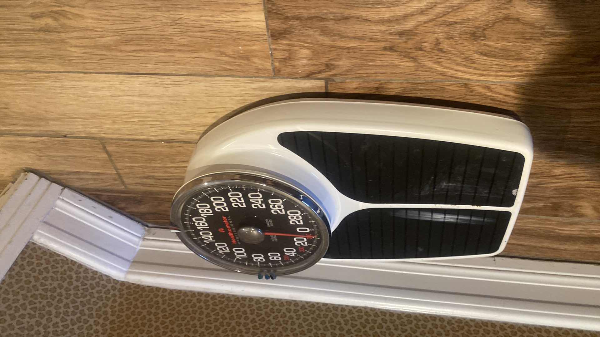 Photo 1 of HEALTH HOME METER PROFESSIONAL BATHROOM SCALE