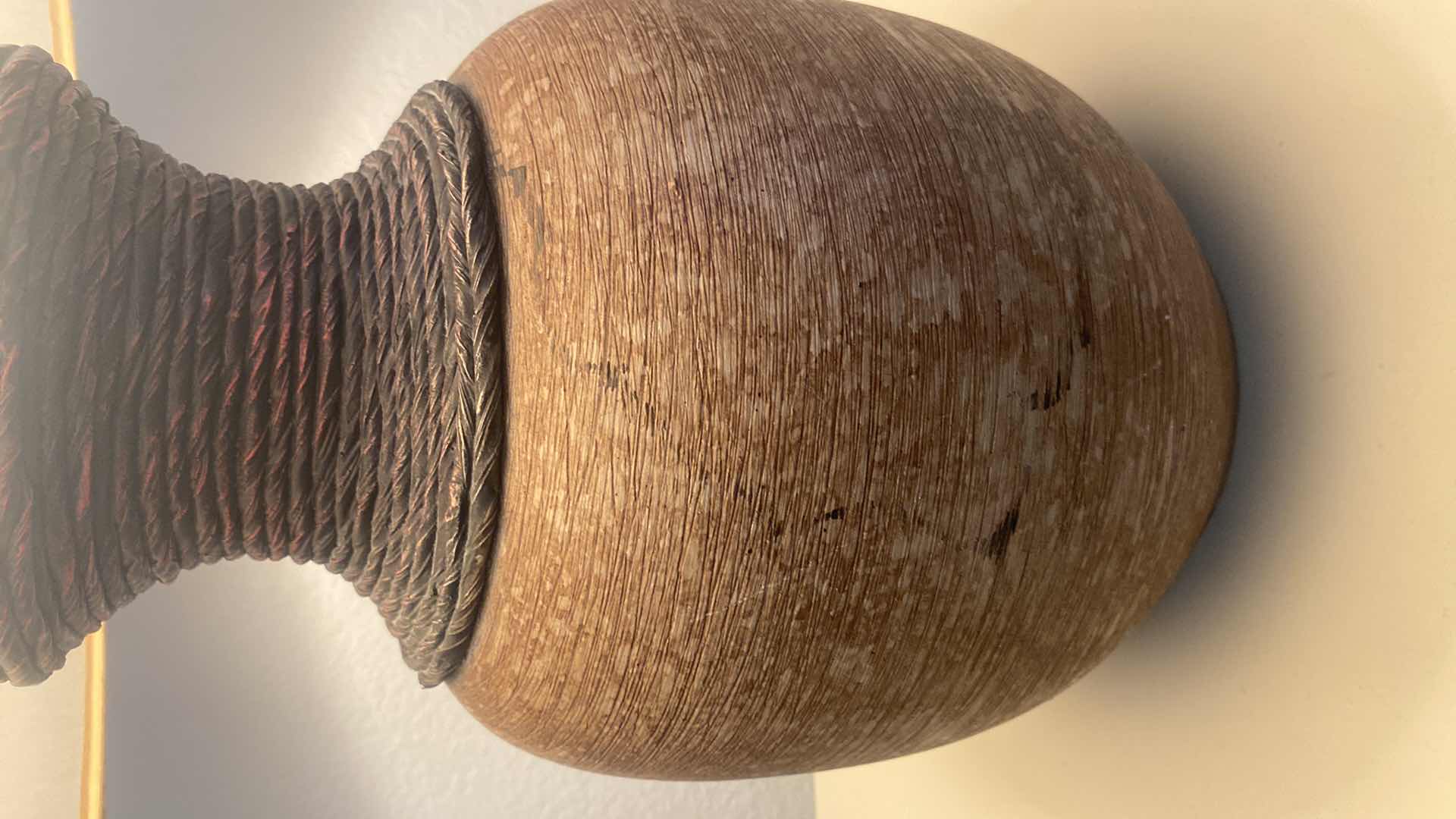 Photo 1 of CERAMIC TABLE LAMP H 24“