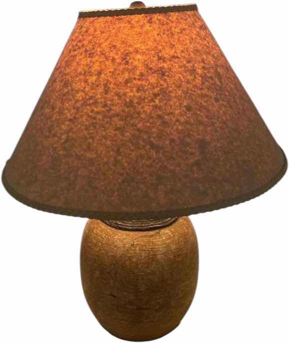 Photo 1 of CERAMIC TABLE LAMP H 24“