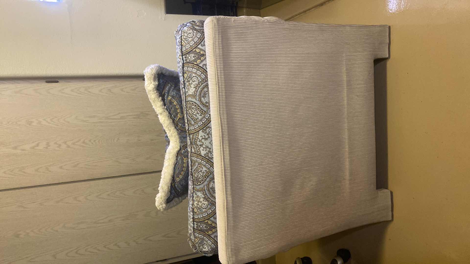 Photo 1 of UPHOLSTERED OCCASIONAL CHAIR