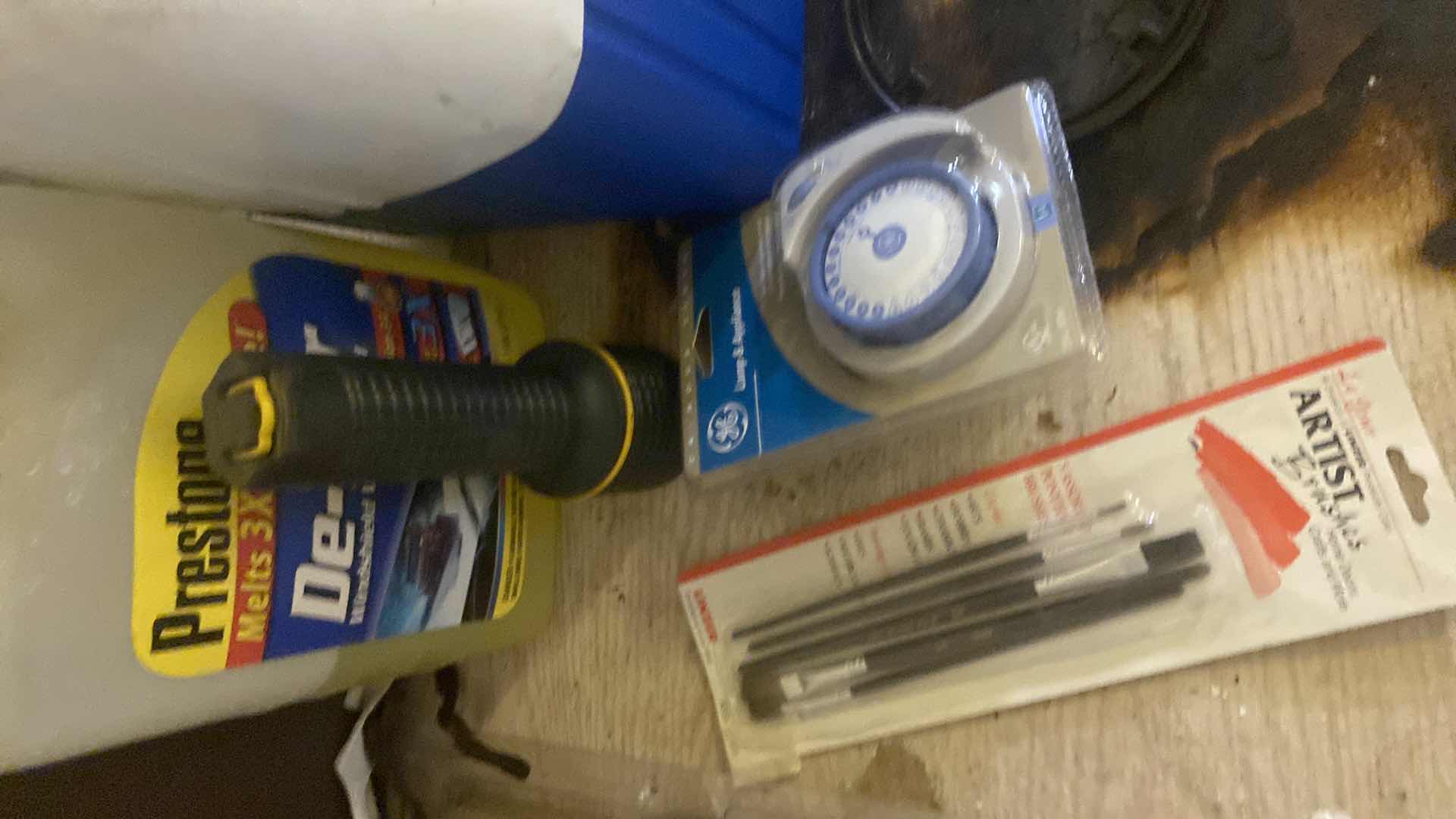 Photo 1 of GARAGE ITEMS