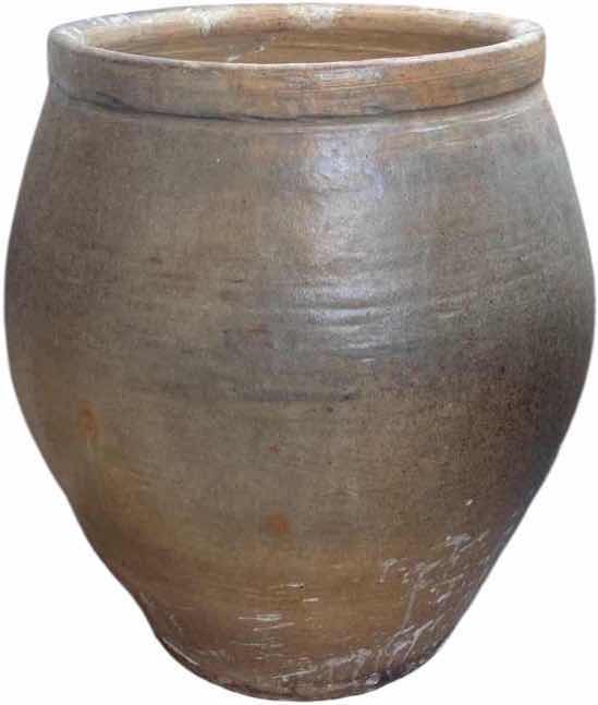 Photo 1 of LARGE CLAY POT WITH SAUCER, 24“ X 29“