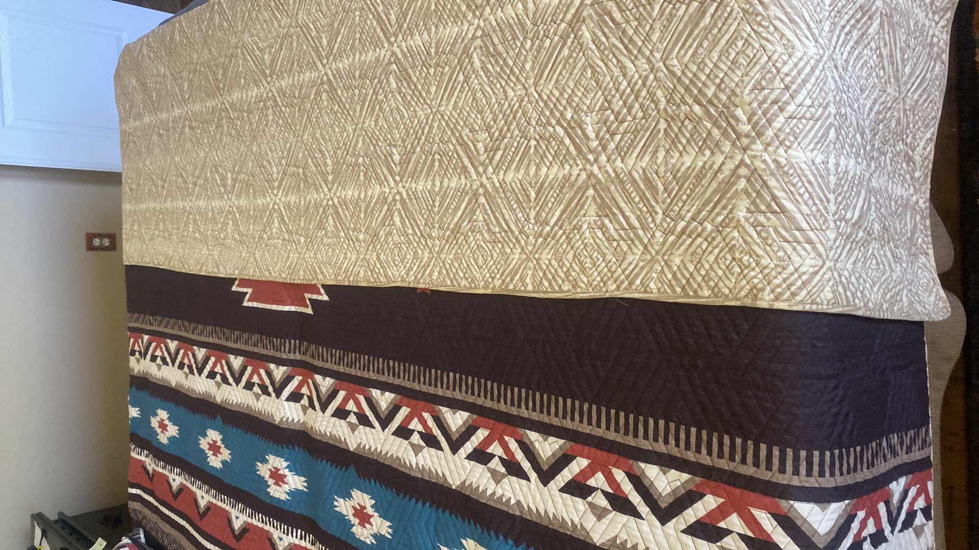 Photo 1 of YOUR LIFESTYLE  SOUTH WEST QUILT WITH 2 SHAMS WITH PILLOWS