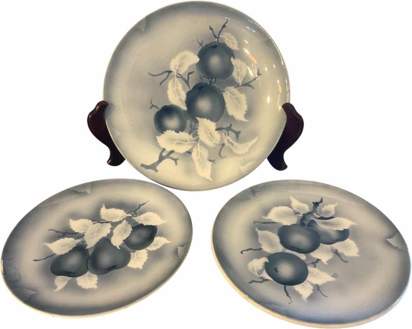 Photo 1 of 3-VINTAGE GERMAN ART DECO SPRAY WALL DECOR PLATES LARGEST 10“